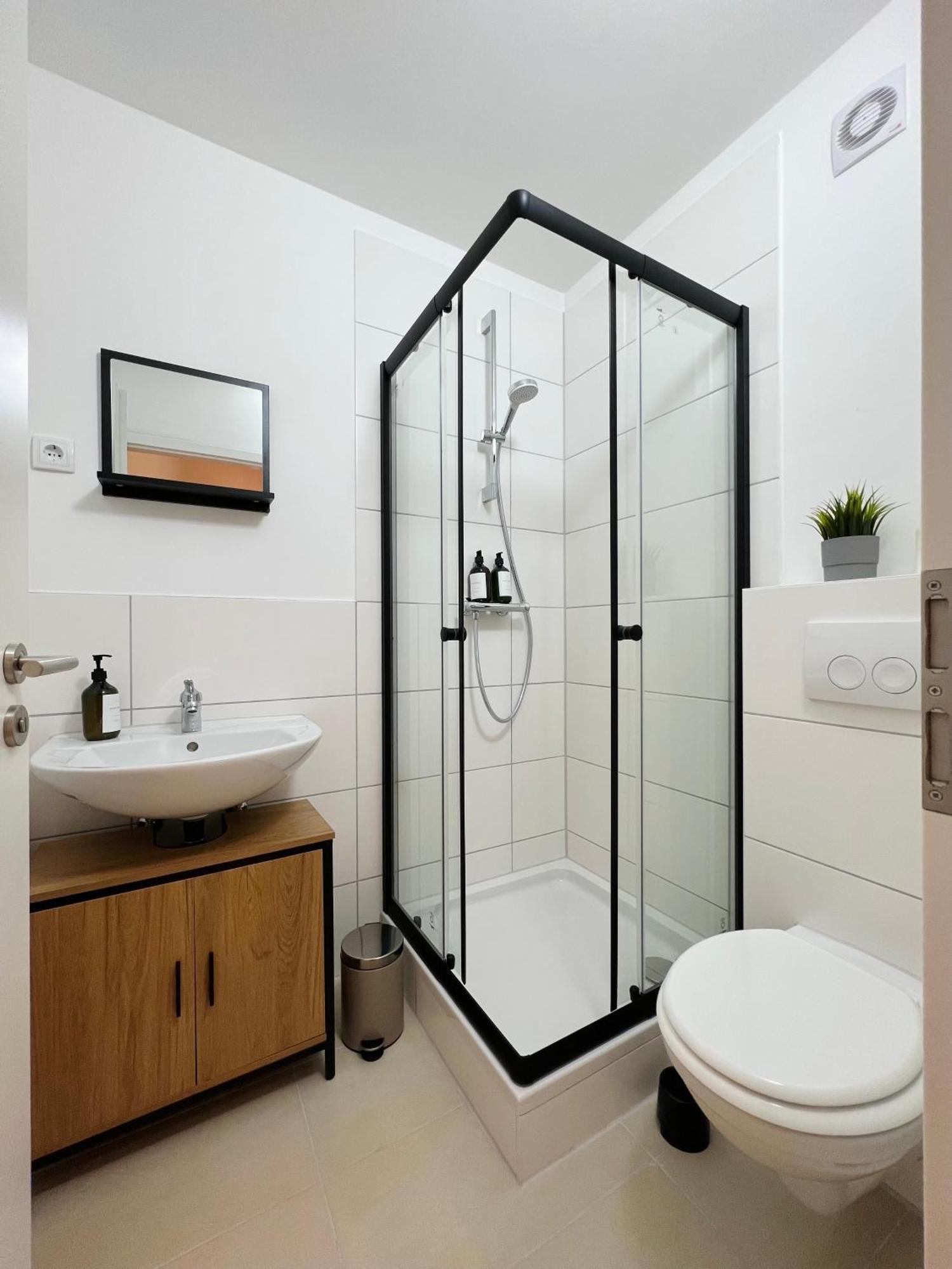 Sali - Remscheid - Apartmenthaus Kültér fotó
